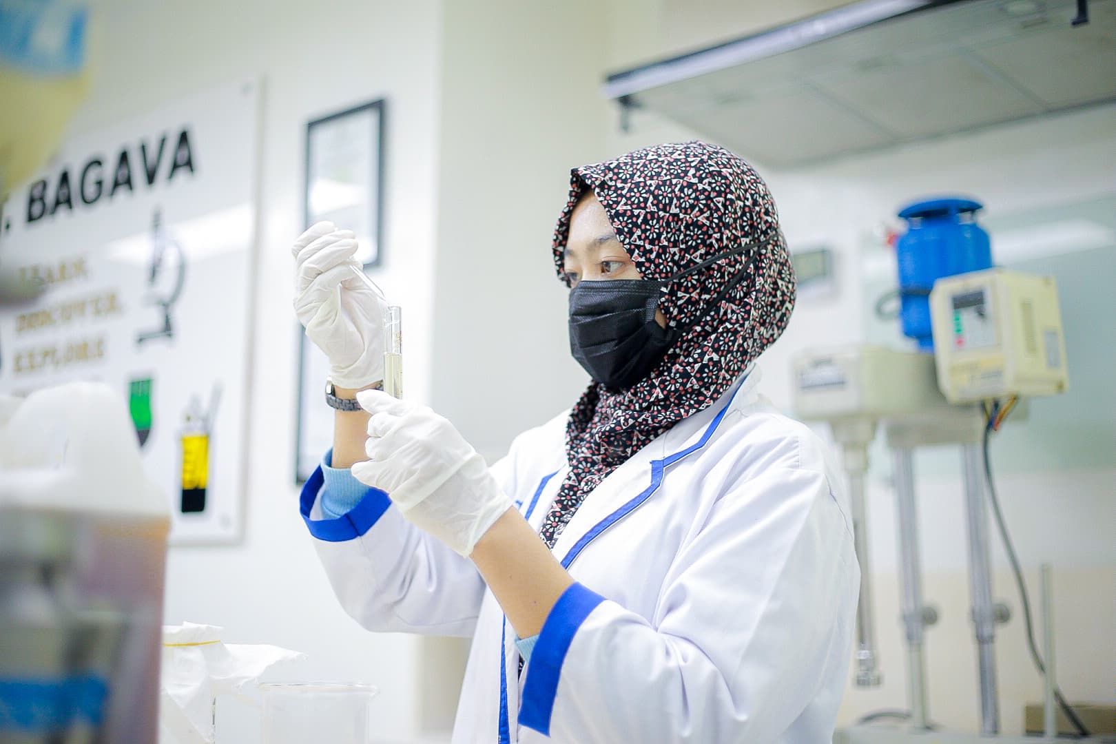 Mengembangkan produk serta inovasi agar dapat mengikuti perkembangan zaman.